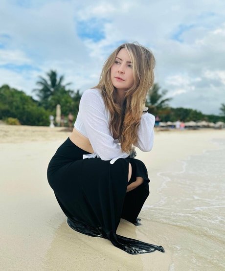 Vkunia model adult archive