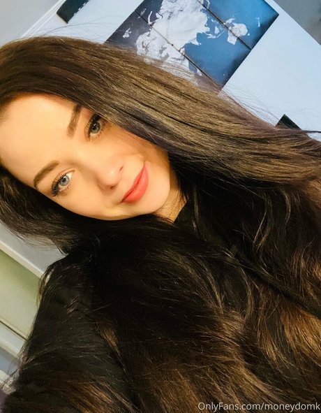 moneydomk star xxx galleries