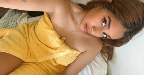 Cashslvt pornstar hot archive