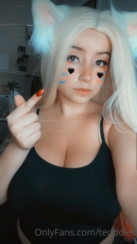 Tedddies porn model images