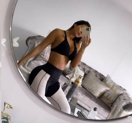 gym influencer onlyfans pornographic archive