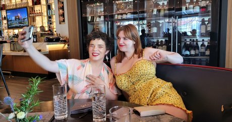 Sarah Z adult model picture