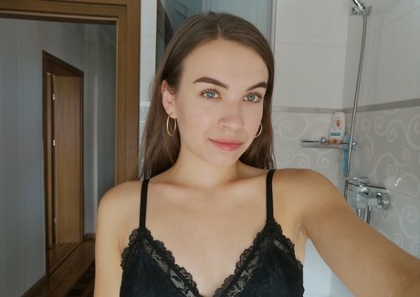 heychellyhey erotic pornstar galleries