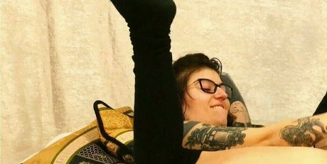 nataliewinz beautiful star pics