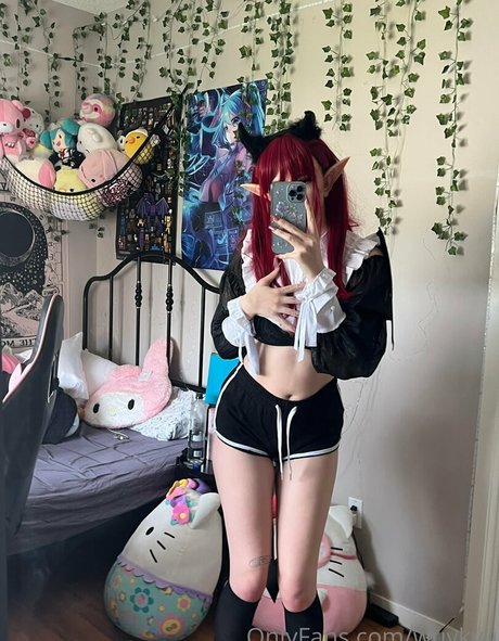 wuvkyu model art pictures