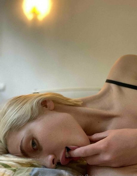 kira kitsune model high quality gallery