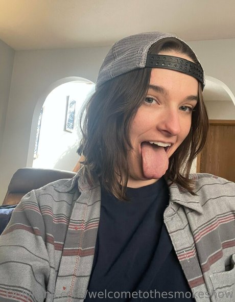 welcometothesmokeshow star perfect photos