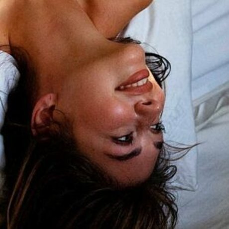 Lilly Lagodka model perfect images