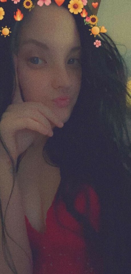 _freckles and roses best model img