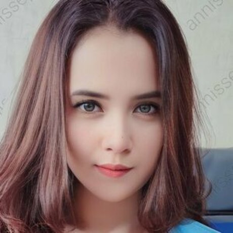 Annis Septi model hd pictures