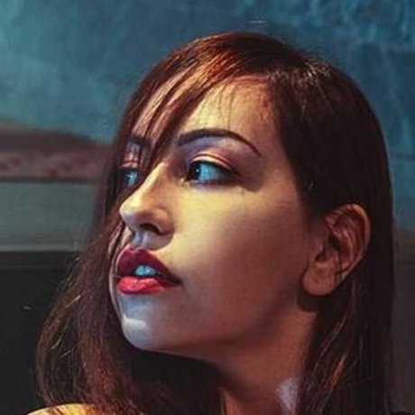 mai nata model erotic pics