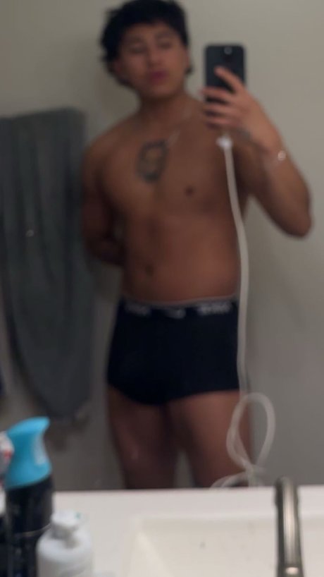 Jhuan model sexy image