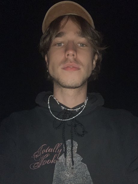 Lesha free model picture