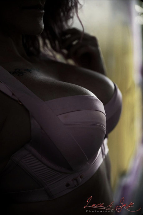 Cheeky Brat nude pornstar images