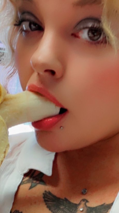 Notchumama_ nude pornstar photo