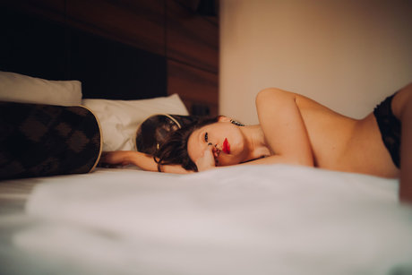 Nora Loa porn model pictures