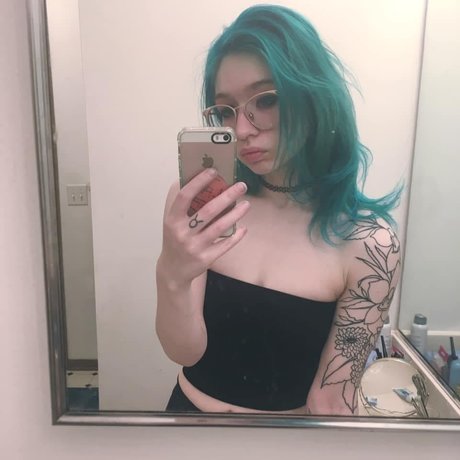 Noel Grace model high quality archive