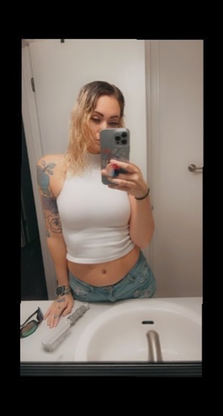 Noelle Ates free pornstar gallery