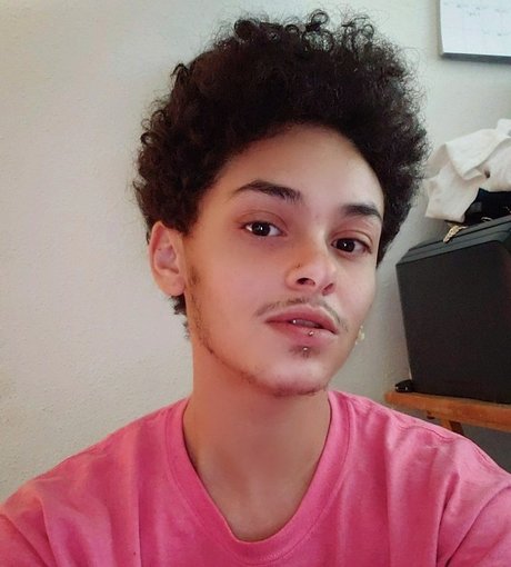 Kwame Violet free pornstar photo