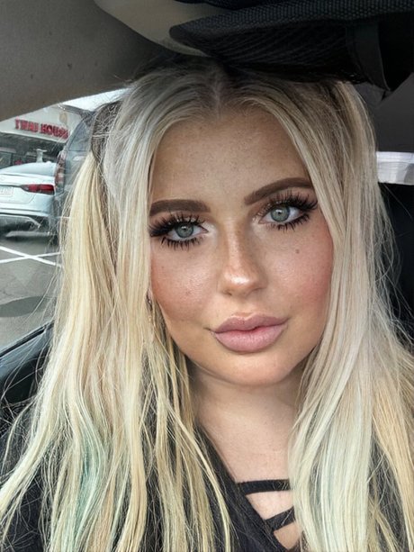 Briella Adore sexy star pics