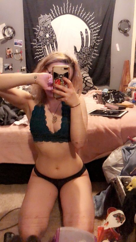 Aleya brown beautiful pornstar pic