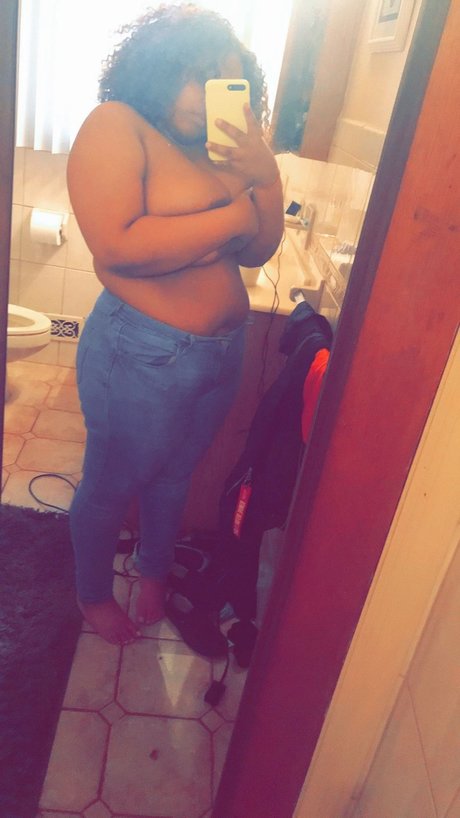 Nya Blue nude model image