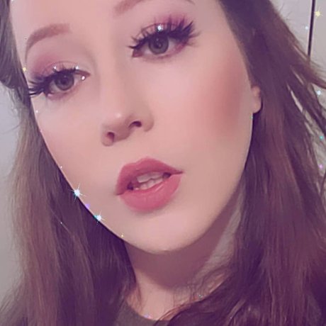 Angela Okapi model free pictures