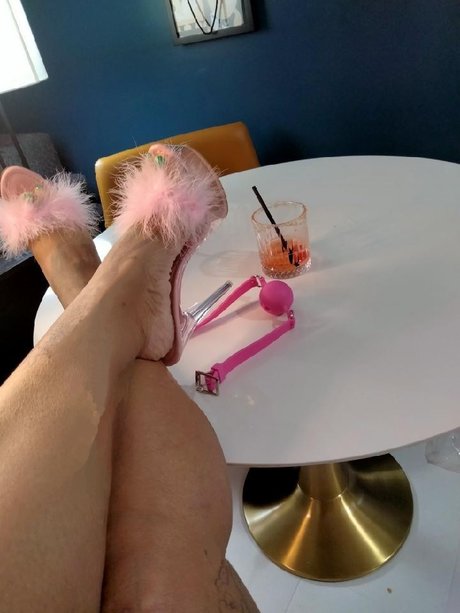 babyburlesquee art model img