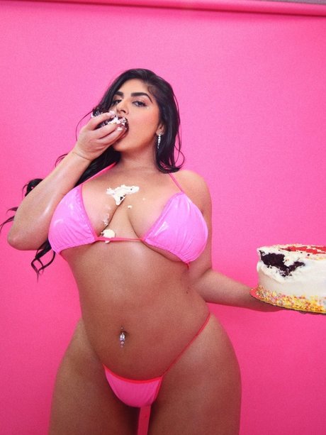 Sahar erotic model picture