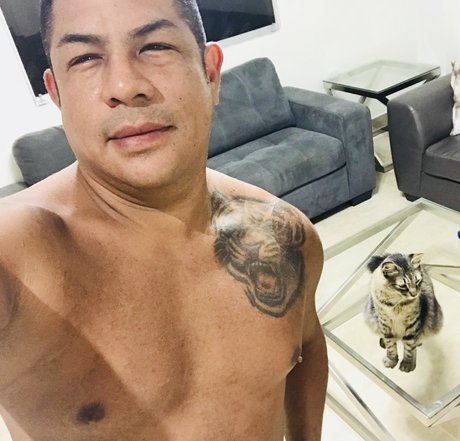 Adriano0001 model best photo