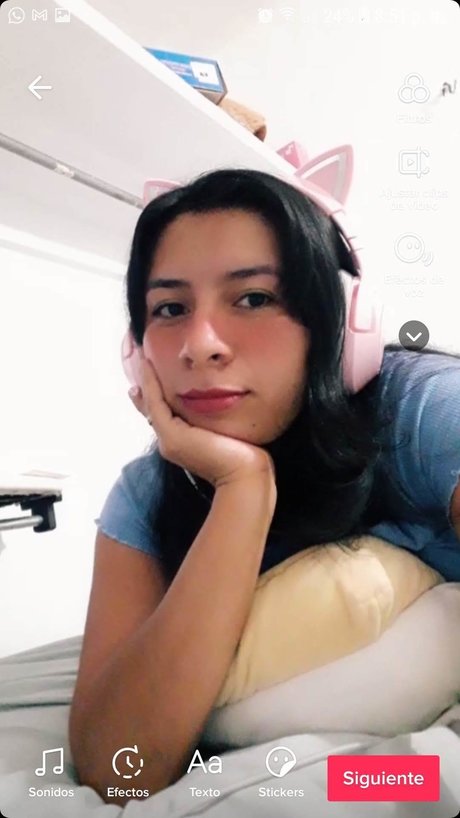 Aakkii model beautiful pics