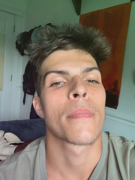 SauceDaddy pretty actress picture