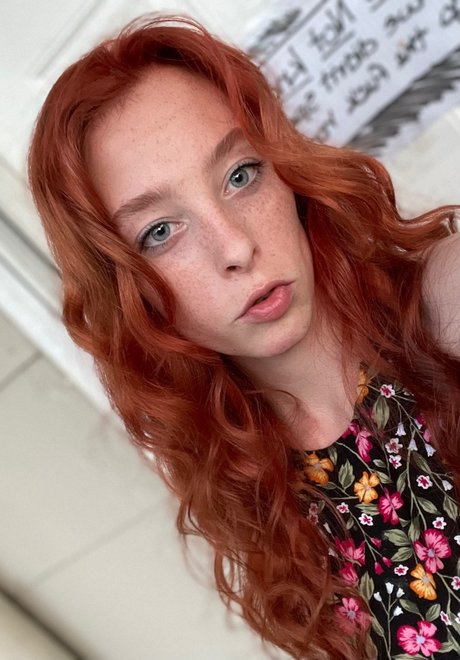 Nikki Love_ pornographic actress pictures