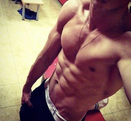 Frank VIP Martin TOP 4 1_ star exclusive pictures