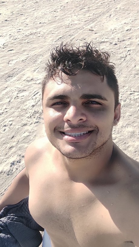 Pablo Garcia naked actress img