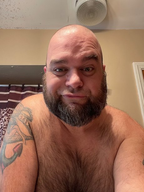 Owen Mills pretty model photos