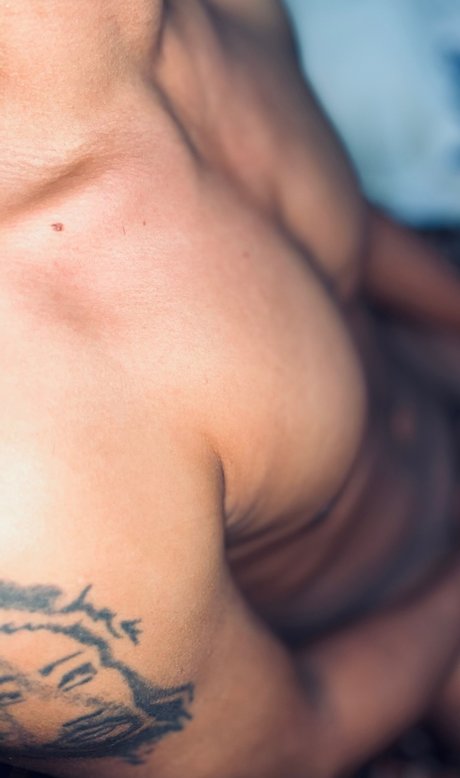 Daniel Ram rez nudes model img