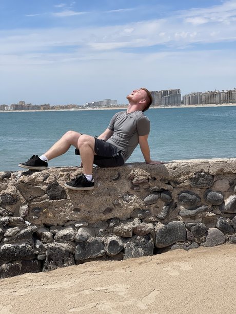 Alec Carter star free pictures