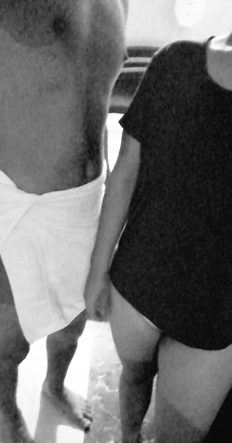 _Pareja Latina_ pornstar erotic images