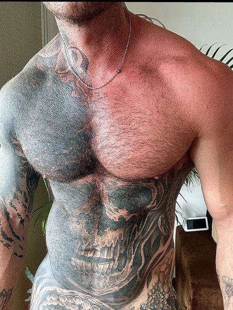 Papi Strong high quality model galleries