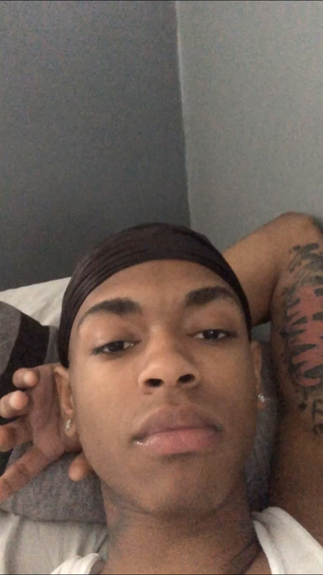 Paper sexy actress image