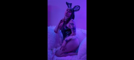 Aphrodites__muse art star pics