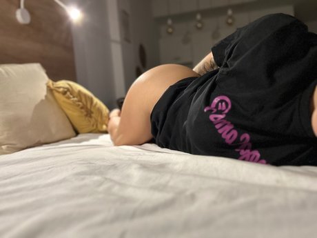 Peony Mar VIP art pornstar img