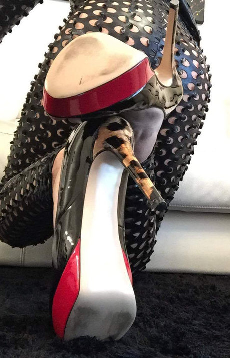 Goddess Penelope trans domina top model image