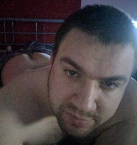 PeetahUK sexy star pic