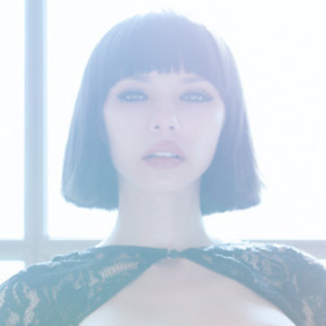 PAUL ARTEMIS London star hot photos