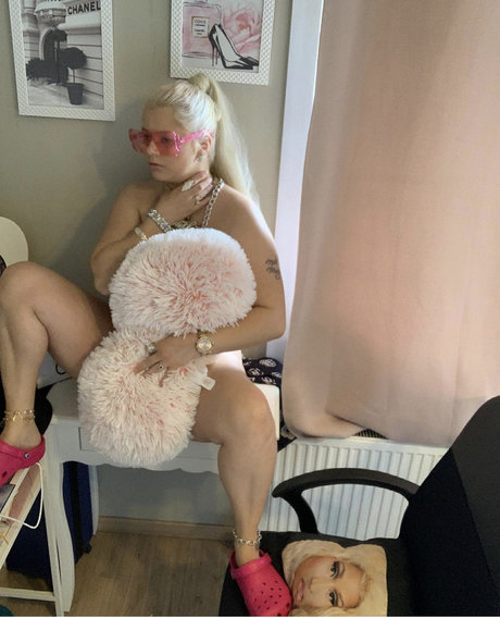 Makeupbycindy8 pornstar nudes image