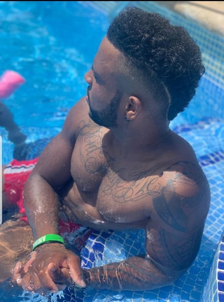 Filipe Oliveira star perfect image