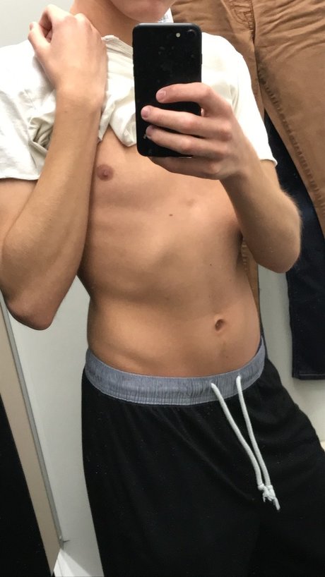 CinnamonTwink art actress pics