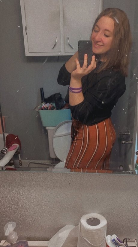 Daddysgirl90 hot actress galleries